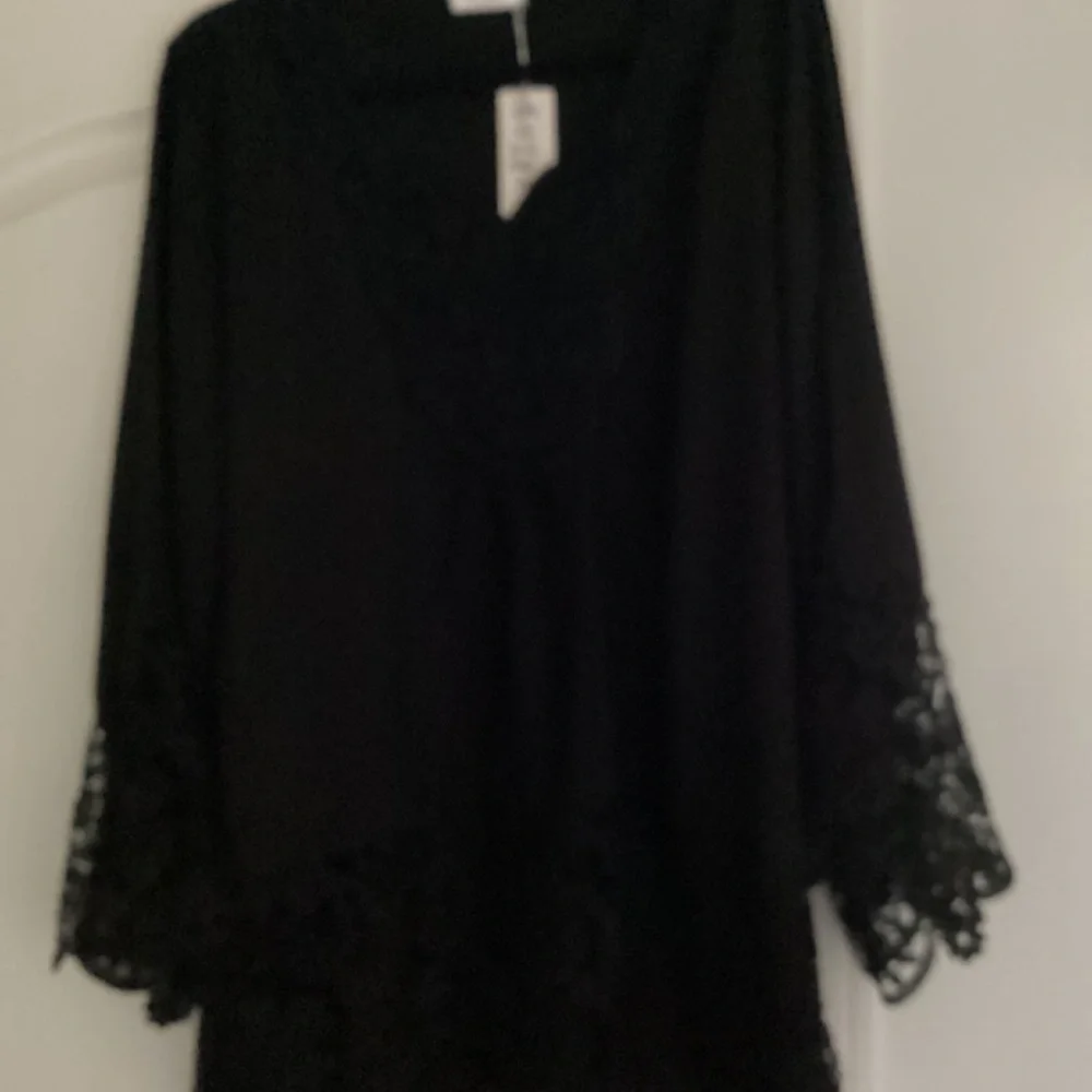 SoTeer V Neck Loose Top Flare Sleeve Lace Splice Blouse - Picture 5 of 8
